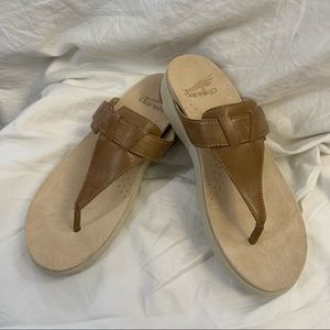Dansko Ce Ce Sand Burnished Calf Thong Leather Sandals EU 38 US 7.5-8M New